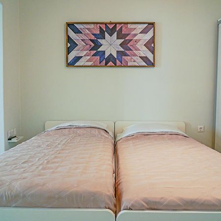 Smyrnis Apartments 埃尔莫波利斯 客房 照片