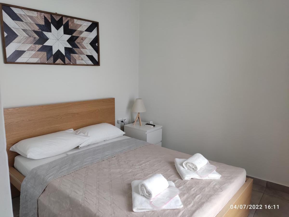 Smyrnis Apartments 埃尔莫波利斯 外观 照片